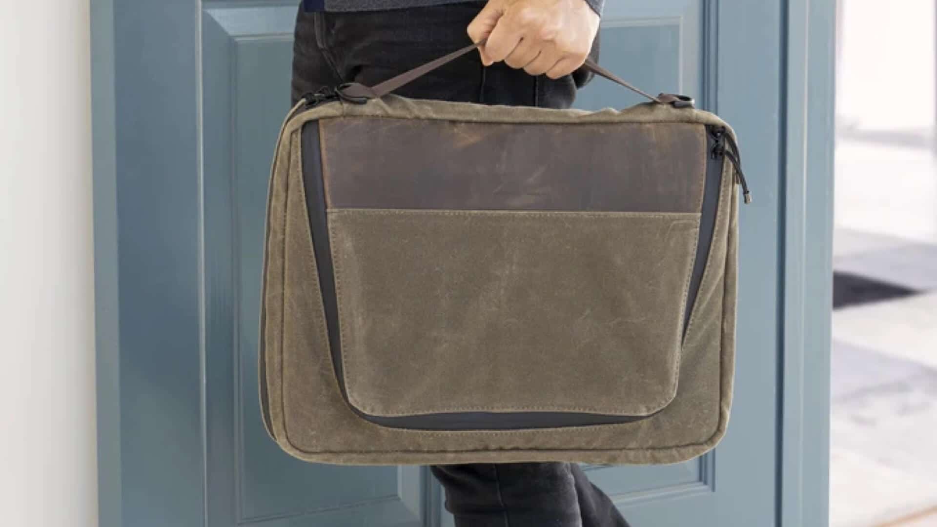 Waterfield tech folio plus laptop bag review