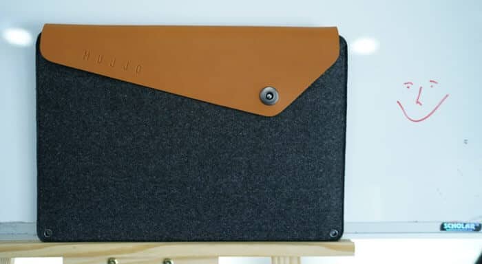 Mujjo Full-grain Leather Sleeve for 13-inch MacBook