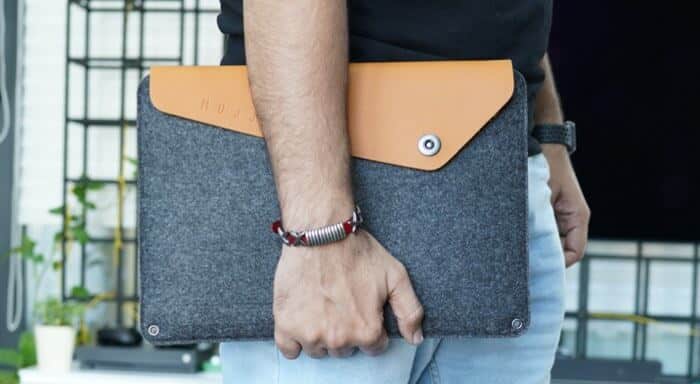 Mujjo Sleeve Crafted using combination of felt and vegetable-tanned leather
