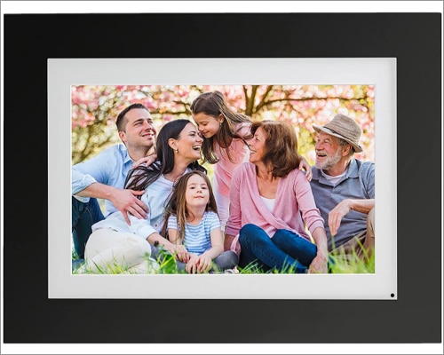 BrookStone PhotoShare digital frame