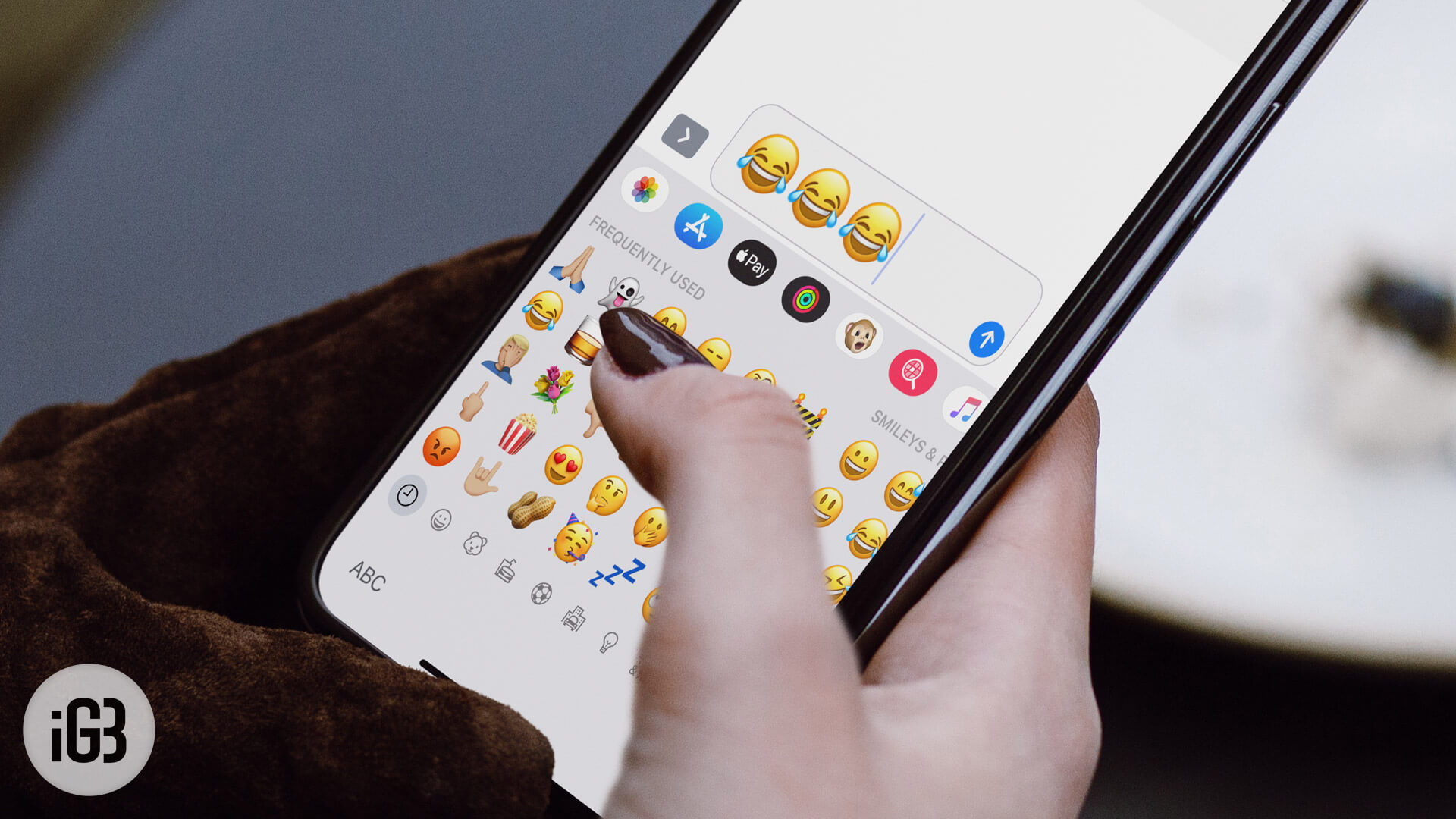 How to add emoji keyboard to iphone or ipad