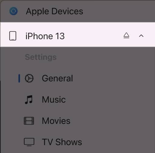 Selecting connected device on the Apple Devices app on Windows