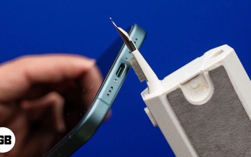 Cleaning an iPhones charging port